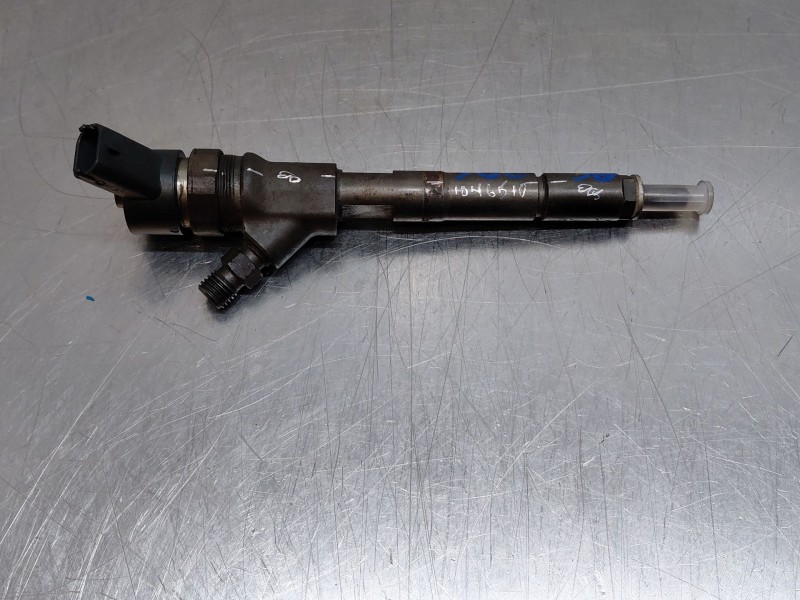 Recambio de inyector para toyota yaris (ksp9/scp9/nlp9) básico referencia OEM IAM 0445110262  