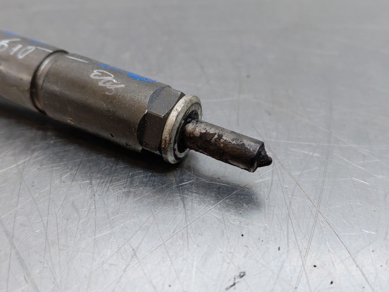 Recambio de inyector para toyota yaris (ksp9/scp9/nlp9) básico referencia OEM IAM 0445110262  