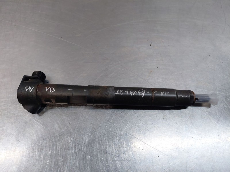 Recambio de inyector para mercedes-benz clase b (w246) b 200 cdi (246.208) referencia OEM IAM A6510701387  