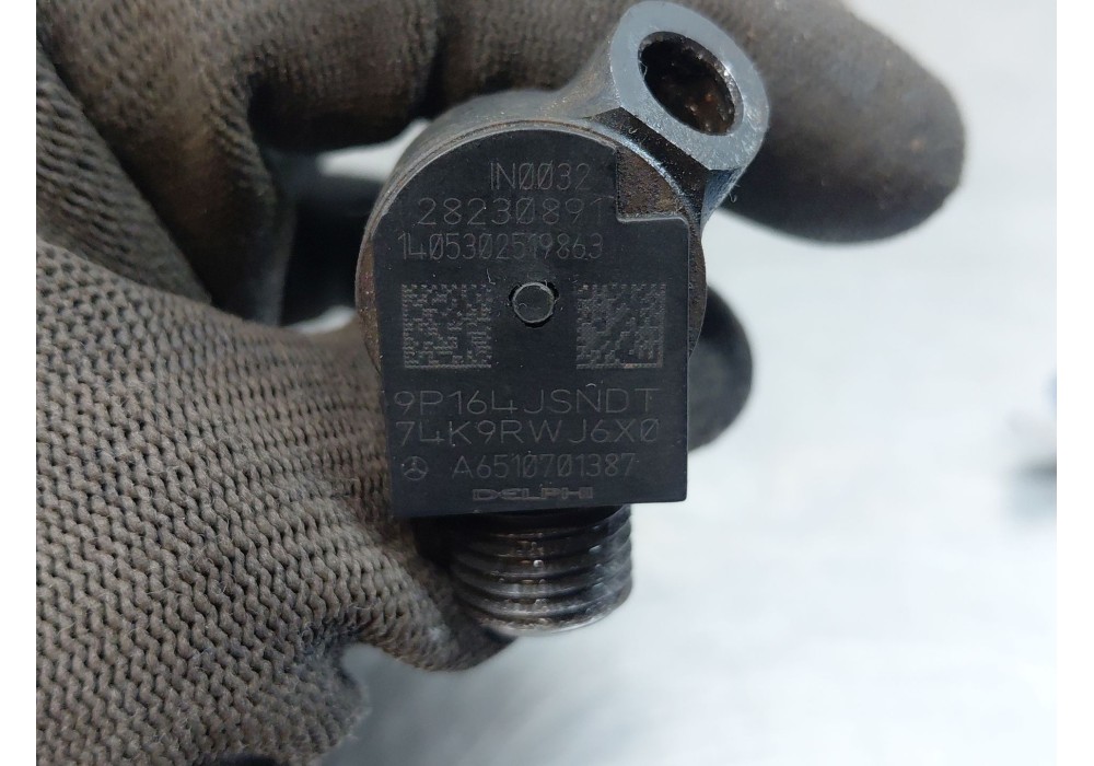 Recambio de inyector para mercedes-benz clase b (w246) b 200 cdi (246.208) referencia OEM IAM A6510701387  