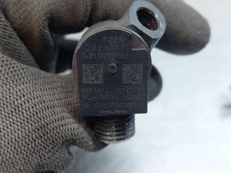 Recambio de inyector para mercedes-benz clase b (w246) b 200 cdi (246.208) referencia OEM IAM A6510701387  