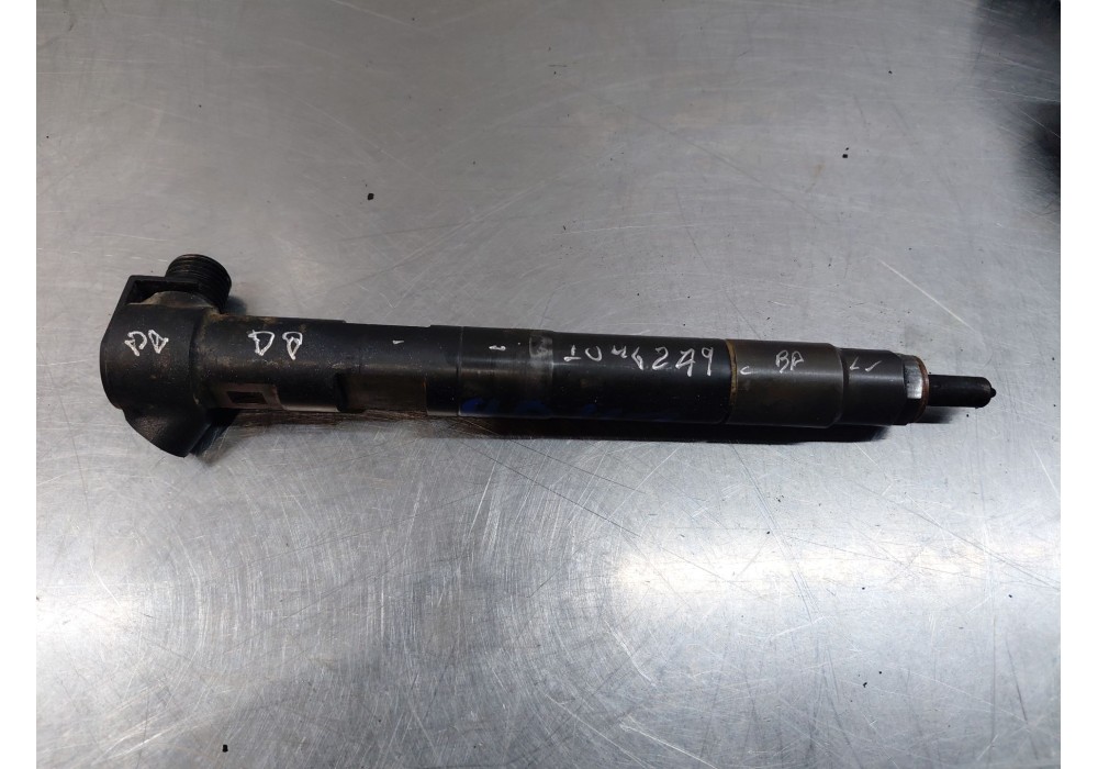 Recambio de inyector para mercedes-benz clase b (w246) b 200 cdi (246.208) referencia OEM IAM A6510701387  