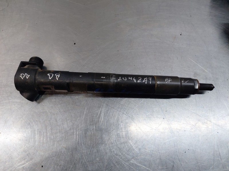 Recambio de inyector para mercedes-benz clase b (w246) b 200 cdi (246.208) referencia OEM IAM A6510701387  