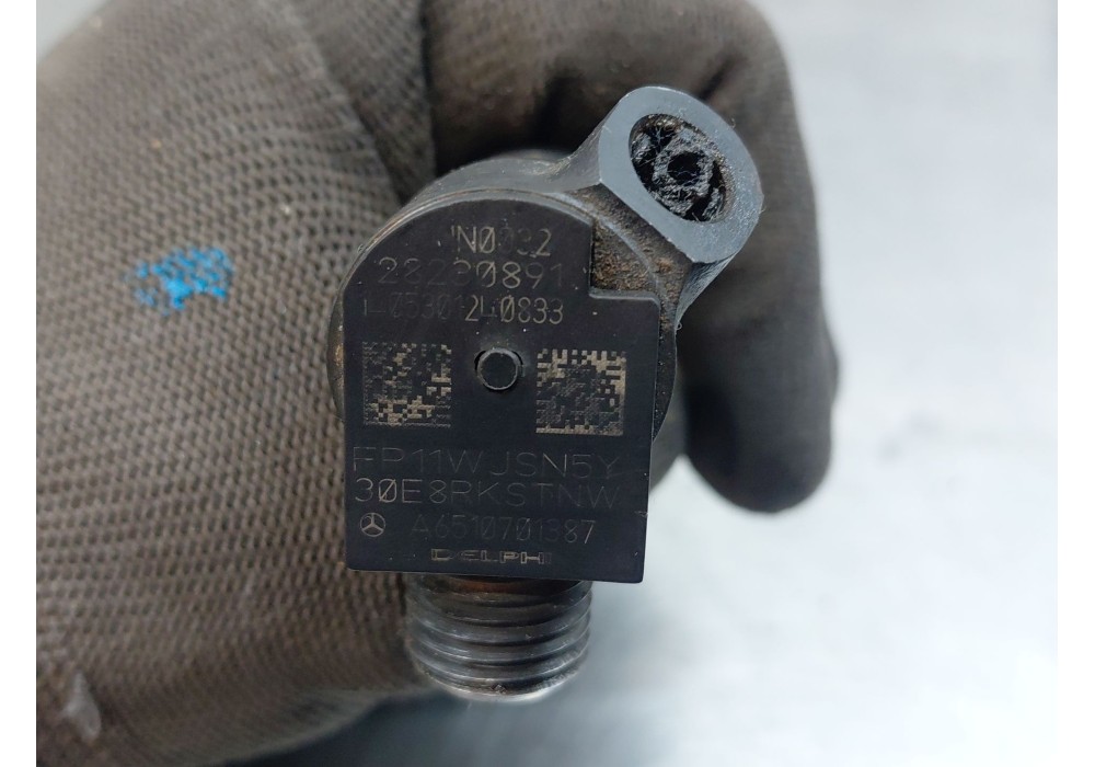 Recambio de inyector para mercedes-benz clase b (w246) b 200 cdi (246.208) referencia OEM IAM A6510701387  
