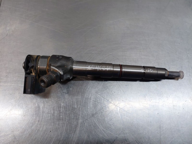 Recambio de inyector para audi a6 berlina (4a2) 40 tdi basic referencia OEM IAM   