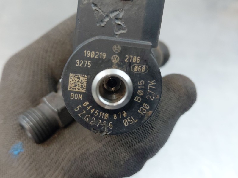 Recambio de inyector para audi a6 berlina (4a2) 40 tdi basic referencia OEM IAM   