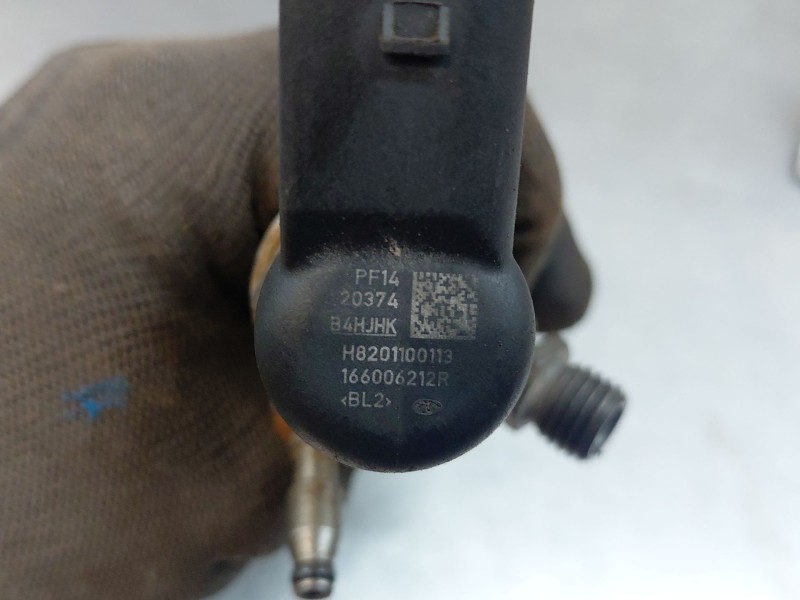 Recambio de inyector para nissan juke (f15) acenta referencia OEM IAM 166006212R  