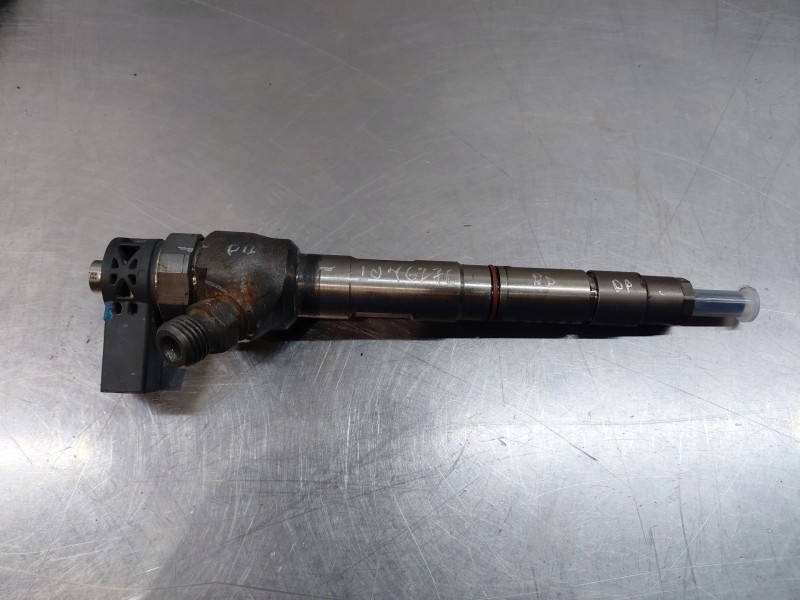 Recambio de inyector para volkswagen caddy ocio trendline bluemotion referencia OEM IAM 04L130277AC  