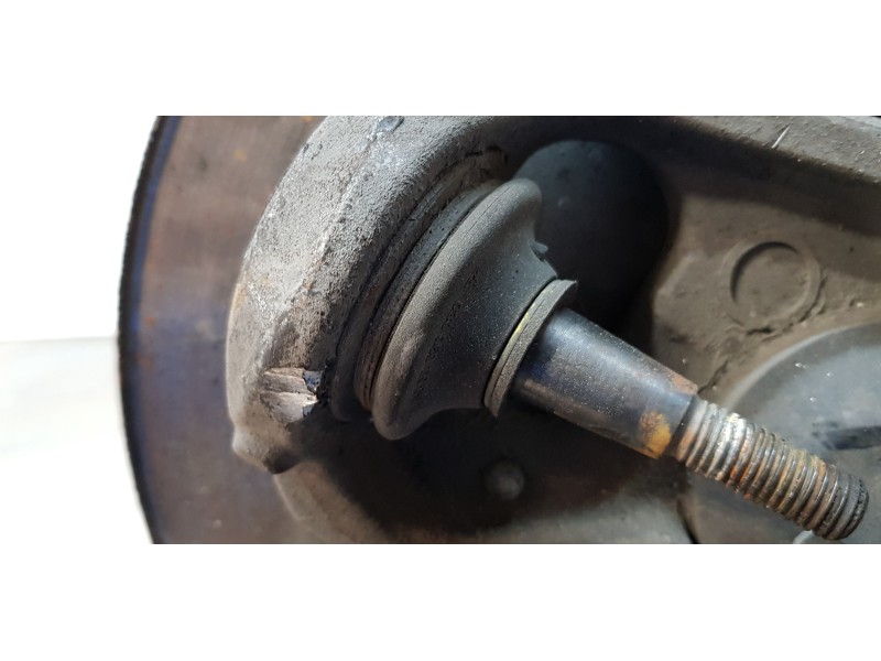 Recambio de mangueta delantera derecha para jaguar xf 3.0 v6 diesel s premium luxury referencia OEM IAM 8W833K185AB  