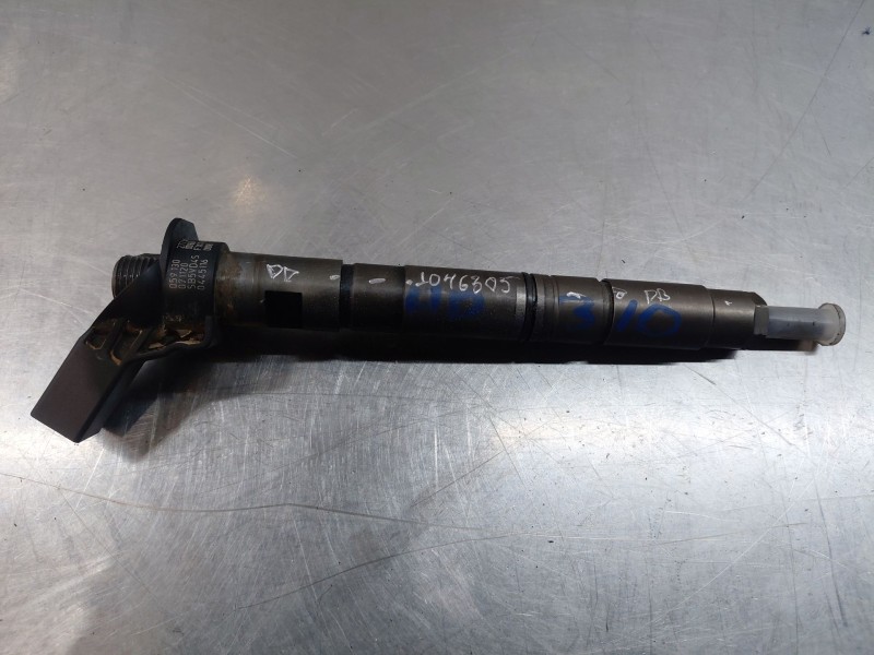 Recambio de inyector para audi a5 coupe (8t) 2.7 tdi referencia OEM IAM   