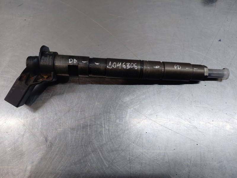 Recambio de inyector para audi a5 coupe (8t) 2.7 tdi referencia OEM IAM   