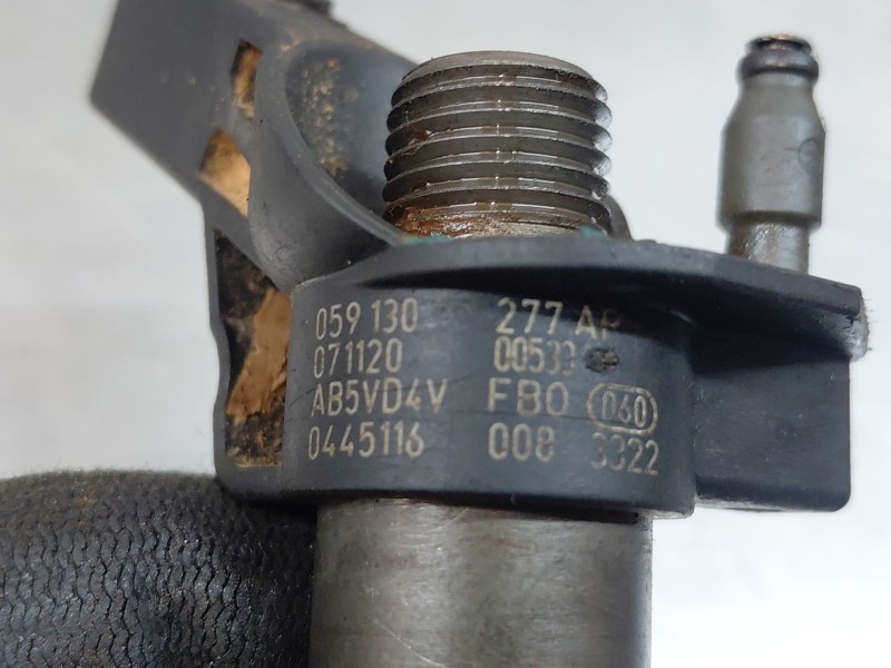 Recambio de inyector para audi a5 coupe (8t) 2.7 tdi referencia OEM IAM   
