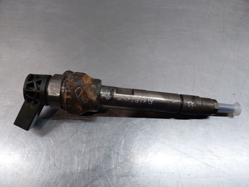 Recambio de inyector para bmw serie 3 touring (f31) 318d sport line referencia OEM IAM 0445110613  