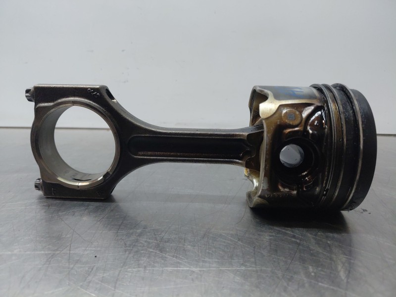 Recambio de biela para bmw serie 3 touring (f31) 318d sport line referencia OEM IAM 11248473777  