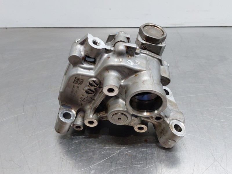Recambio de bomba aceite para toyota rav4 hybrid 4x2 advance referencia OEM IAM 1510025032  