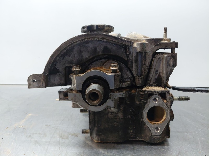 Recambio de culata para mazda premacy (cp) td active referencia OEM IAM RF3F10090J  