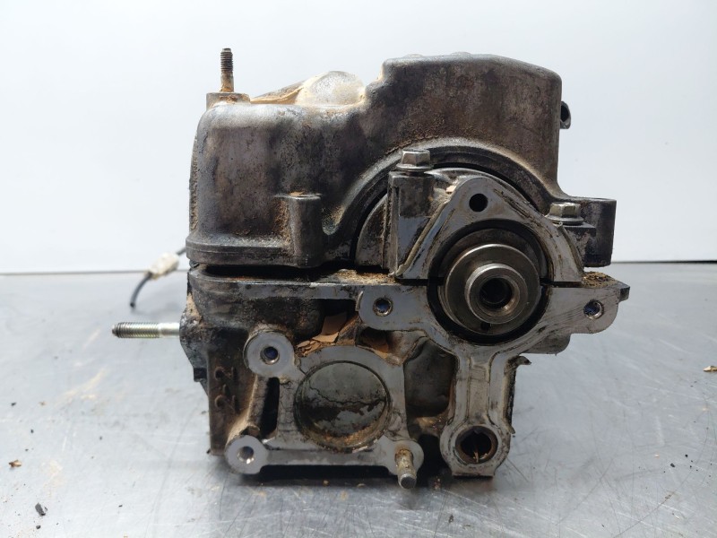 Recambio de culata para mazda premacy (cp) td active referencia OEM IAM RF3F10090J  