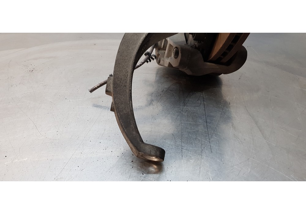 Recambio de mangueta delantera derecha para jaguar xf 3.0 v6 diesel s premium luxury referencia OEM IAM 8W833K185AB  