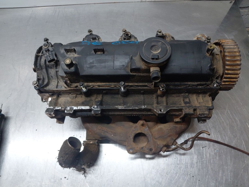Recambio de culata para nissan juke (f15) acenta referencia OEM IAM 1104100Q2D  