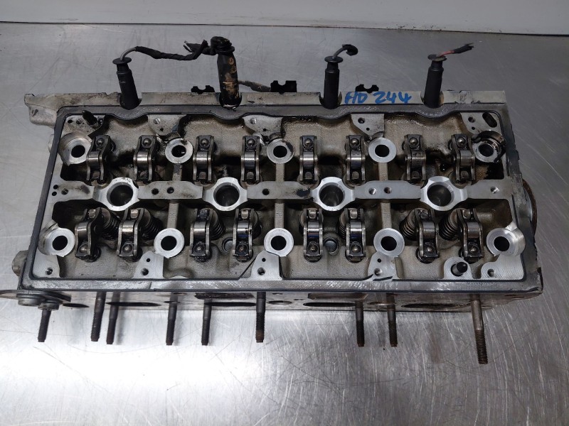 Recambio de culata para audi a6 berlina (4a2) 40 tdi basic referencia OEM IAM   
