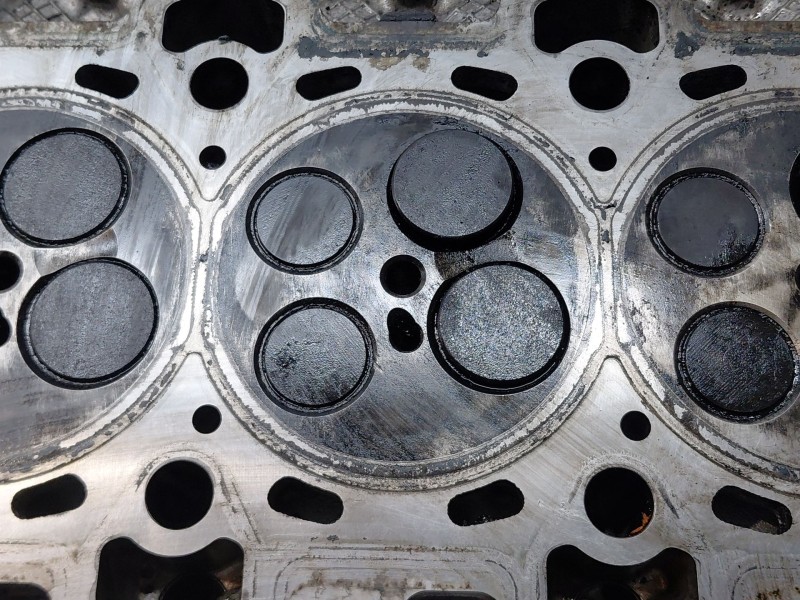 Recambio de culata para kia carens ( ) drive referencia OEM IAM 12RU52AF00  