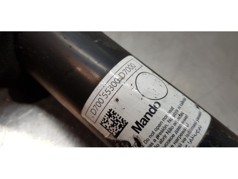 Recambio de amortiguador trasero derecho para hyundai tucson essence bluedrive 2wd referencia OEM IAM 55311D7000  