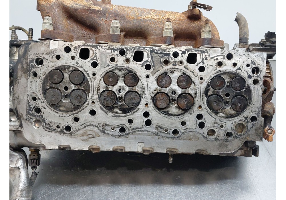 Recambio de culata para toyota corolla verso (r1) 2.0 d-4d sol referencia OEM IAM   