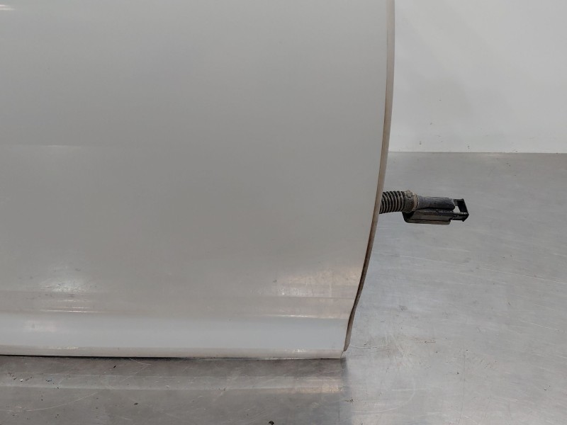 Recambio de puerta delantera derecha para audi a4 avant (8w5) s line referencia OEM IAM   