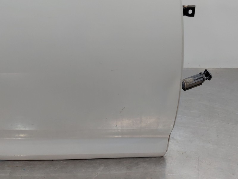 Recambio de puerta trasera derecha para audi a4 avant (8w5) s line referencia OEM IAM   