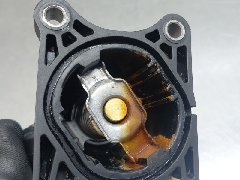 Recambio de termostato para volvo xc60 inscription awd referencia OEM IAM 31686046  