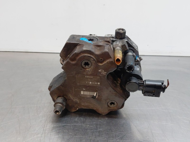 Recambio de bomba inyeccion para bmw serie 5 berlina (e60) 520d referencia OEM IAM 13518511824 0445010045 