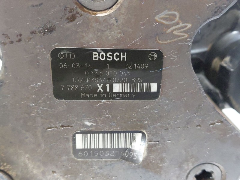 Recambio de bomba inyeccion para bmw serie 5 berlina (e60) 520d referencia OEM IAM 13518511824 0445010045 