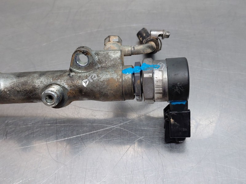 Recambio de rampa inyectora para bmw serie 5 berlina (e60) 520d referencia OEM IAM 13537805725 0445214030 0281002481