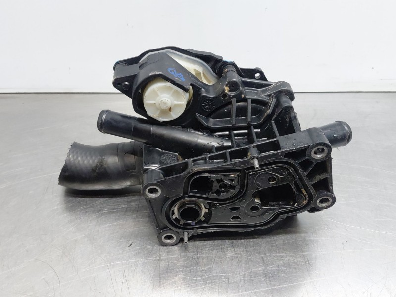 Recambio de termostato para kia ceed sportswagon tech referencia OEM IAM 256902U000  