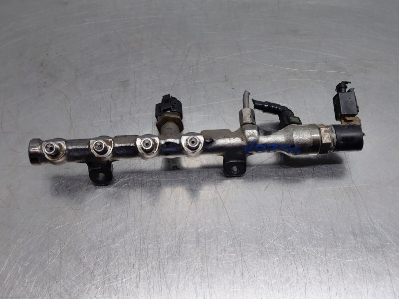 Recambio de rampa inyectora para kia ceed sportswagon tech referencia OEM IAM 314002U200  