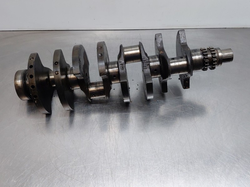 Recambio de cigueñal para maserati quattroporte básico referencia OEM IAM 216406  