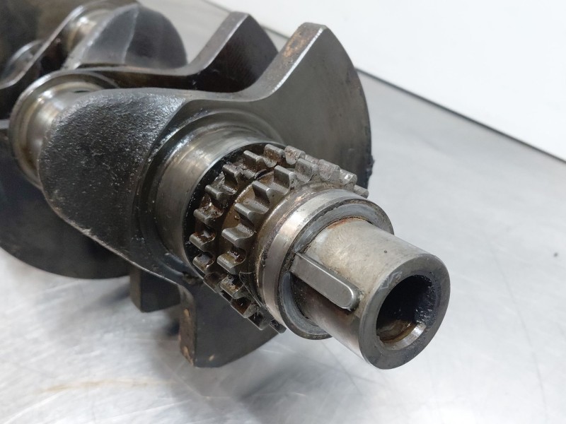 Recambio de cigueñal para maserati quattroporte básico referencia OEM IAM 216406  