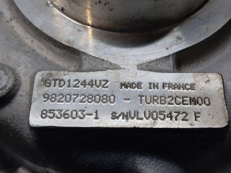 Recambio de turbocompresor para peugeot 3008 active referencia OEM IAM 9820728080  