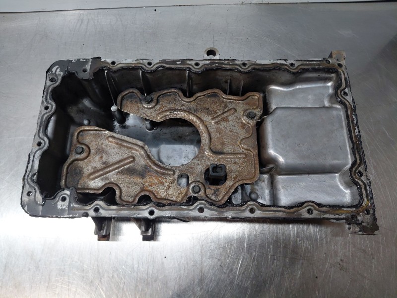 Recambio de carter para kia carens ( ) drive referencia OEM IAM 215102A312  