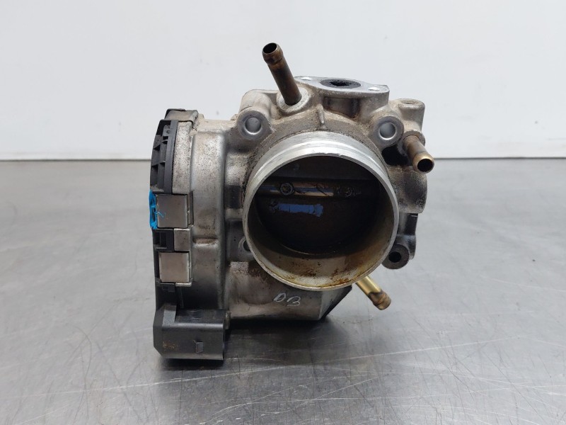 Recambio de caja mariposa para audi a3 (8l1) 1.8 referencia OEM IAM 06A133062L  
