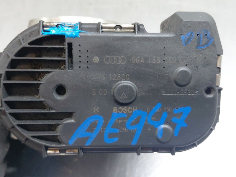 Recambio de caja mariposa para audi a3 (8l1) 1.8 referencia OEM IAM 06A133062L  