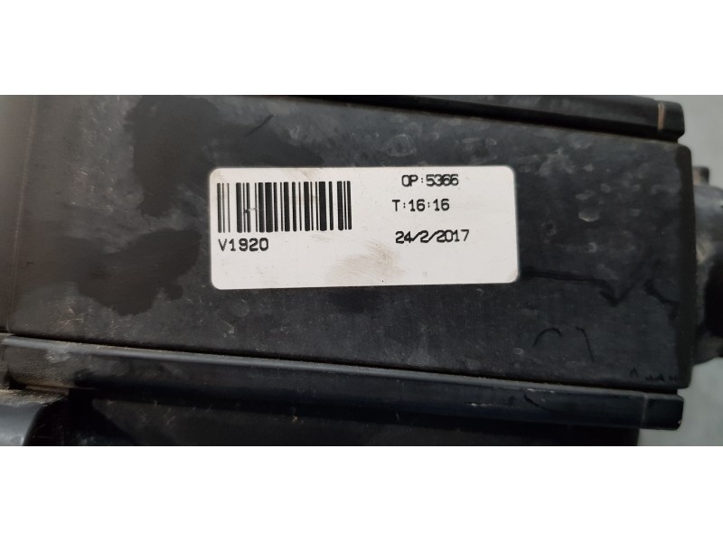 Recambio de caja reles / fusibles para alfa romeo stelvio (630) super q4 referencia OEM IAM 51987784  