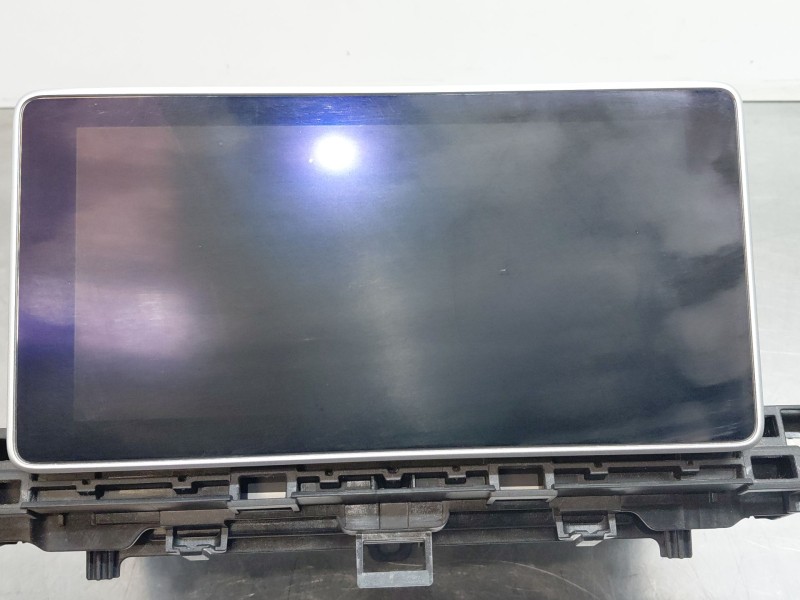 Recambio de pantalla multifuncion para audi a4 avant (8w5) s line referencia OEM IAM   