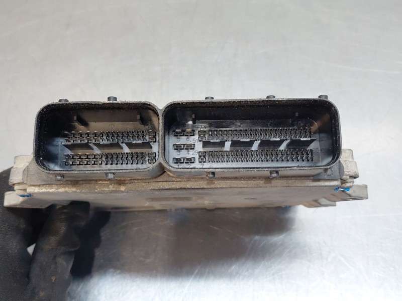 Recambio de centralita motor uce para fiat punto (199) dynamic referencia OEM IAM 51781569 MJD6F3P7 