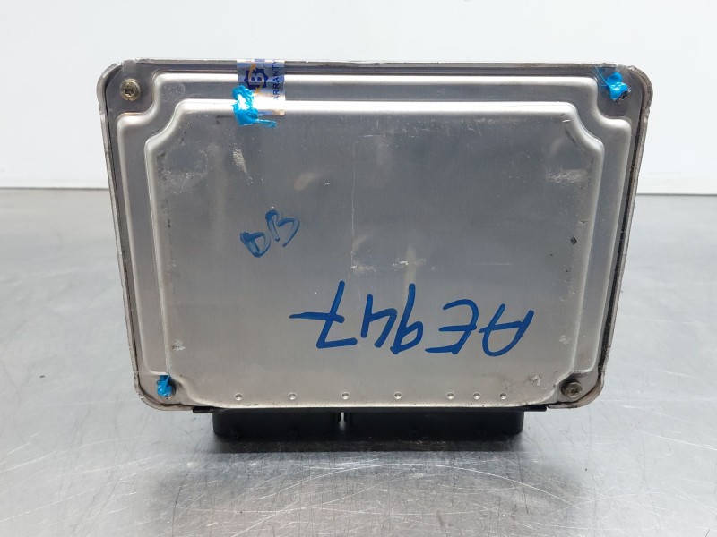 Recambio de centralita motor uce para audi a3 (8l1) 1.8 referencia OEM IAM 06A906032EE 0261207534 