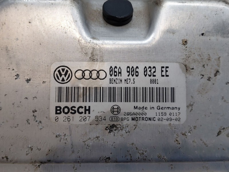 Recambio de centralita motor uce para audi a3 (8l1) 1.8 referencia OEM IAM 06A906032EE 0261207534 