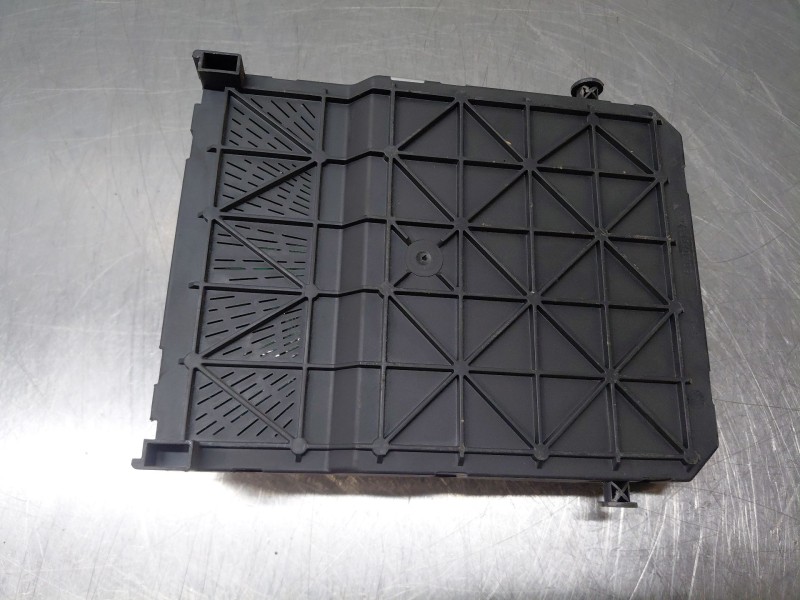 Recambio de caja reles / fusibles para citroën xsara picasso (n68) 1.6 hdi referencia OEM IAM 9657999780  