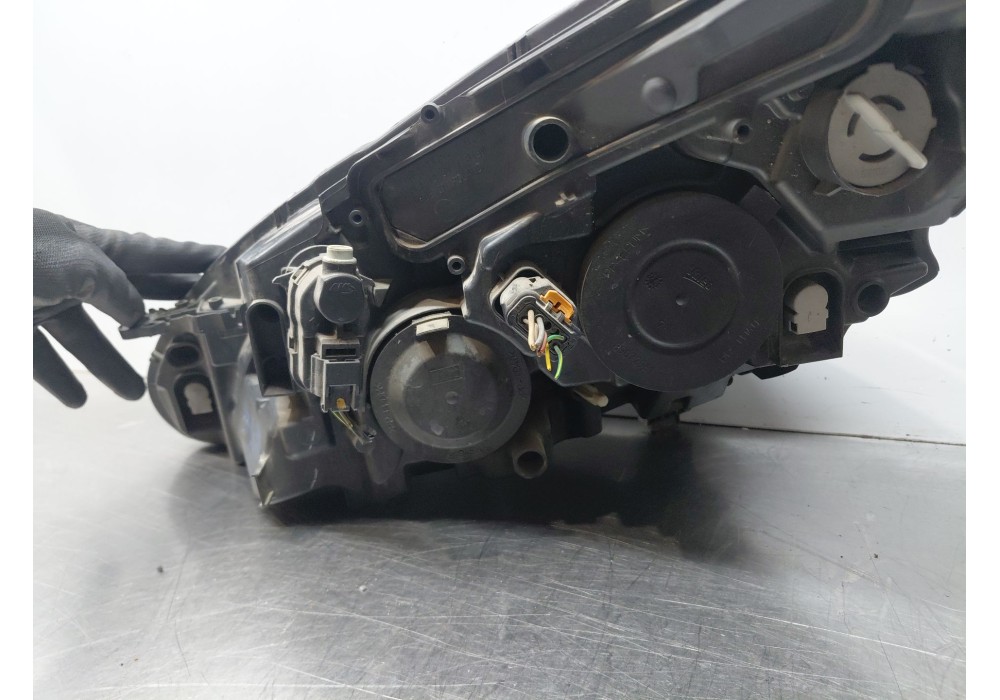 Recambio de faro derecho para peugeot 208 i (ca_, cc_) 1.6 hdi / bluehdi 75 referencia OEM IAM 9810805880  