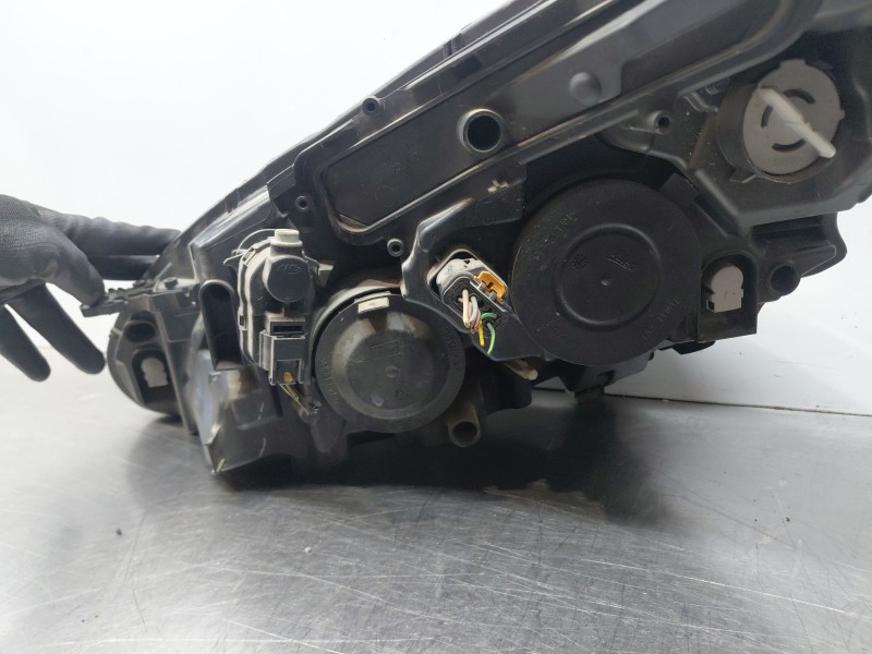 Recambio de faro derecho para peugeot 208 i (ca_, cc_) 1.6 hdi / bluehdi 75 referencia OEM IAM 9810805880  