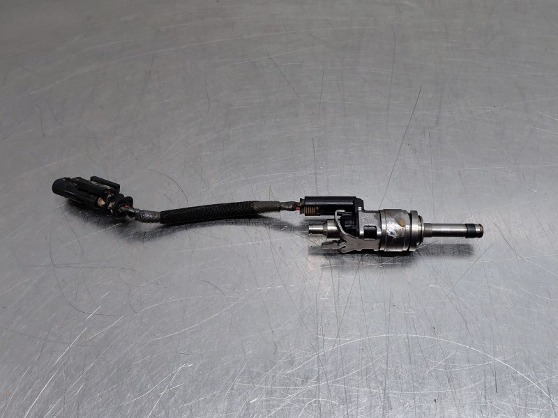 Recambio de inyector para volvo xc60 inscription awd referencia OEM IAM 32140134  